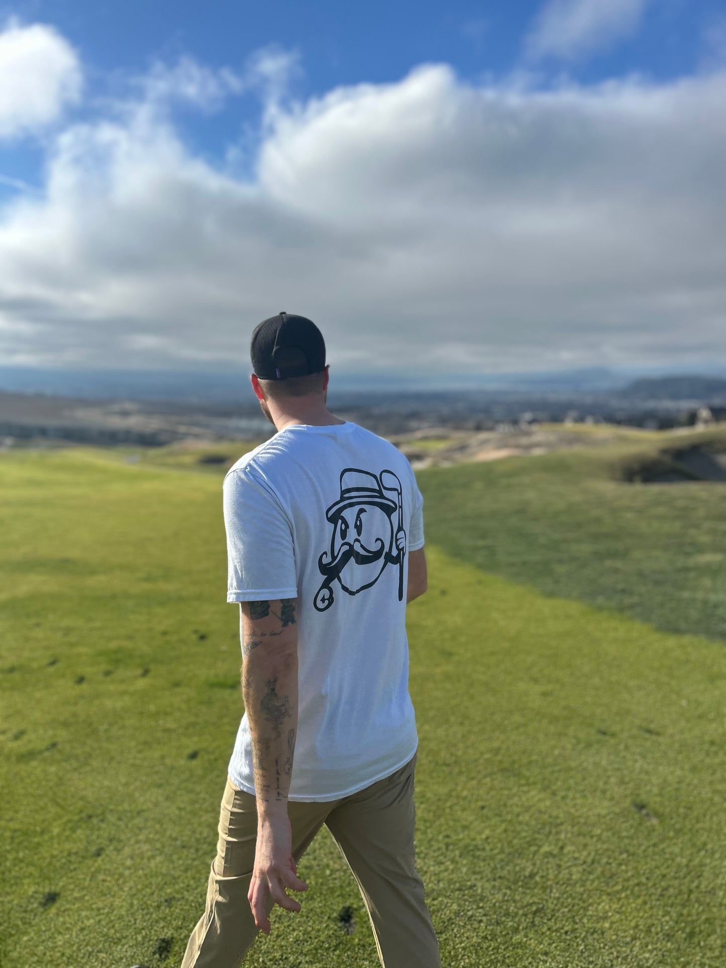 White Flag Mens S/S tee