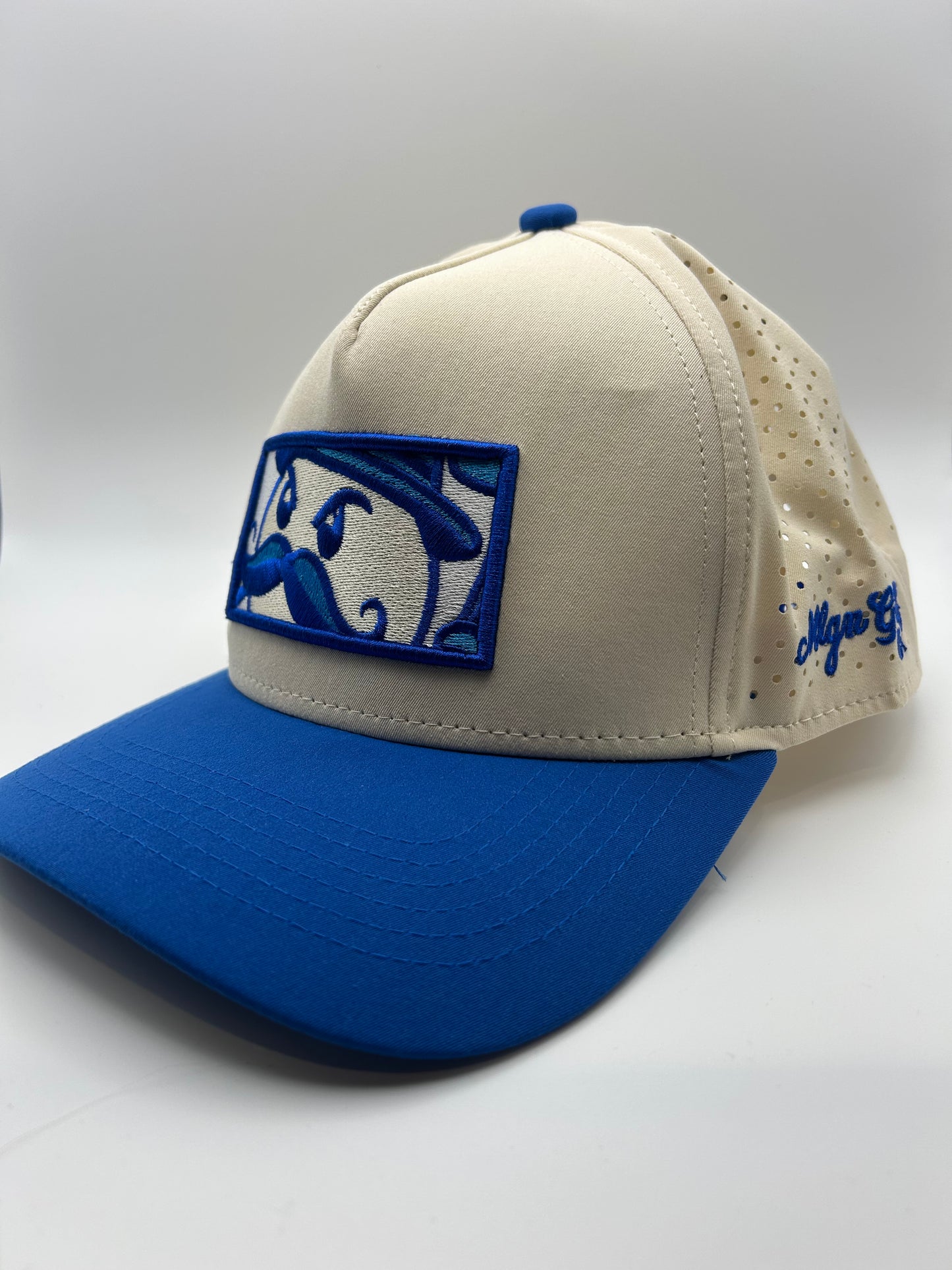 Mully Vision Golf Hat