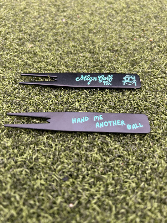 MLGN Divot Tool