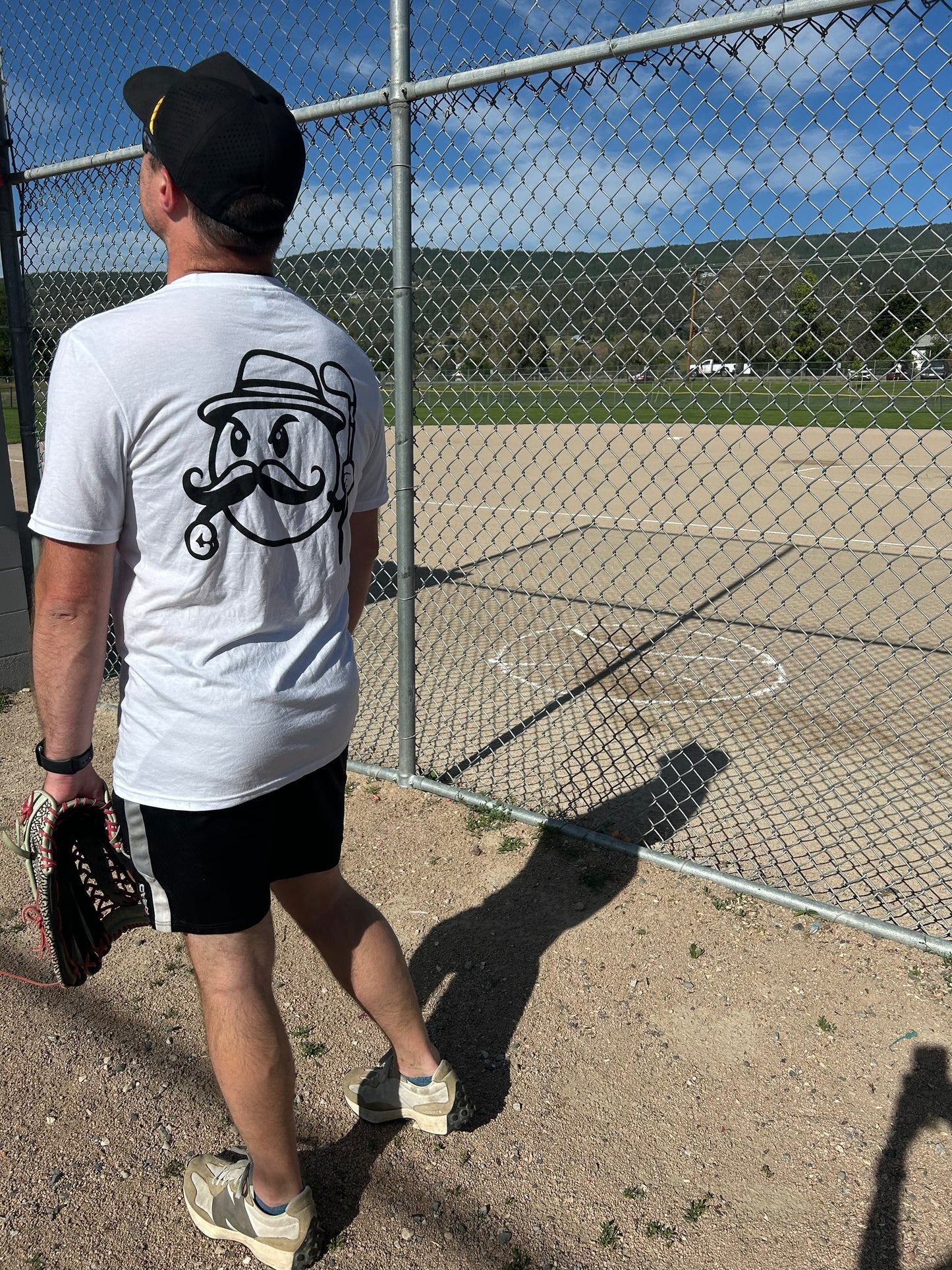 White Flag Mens S/S tee